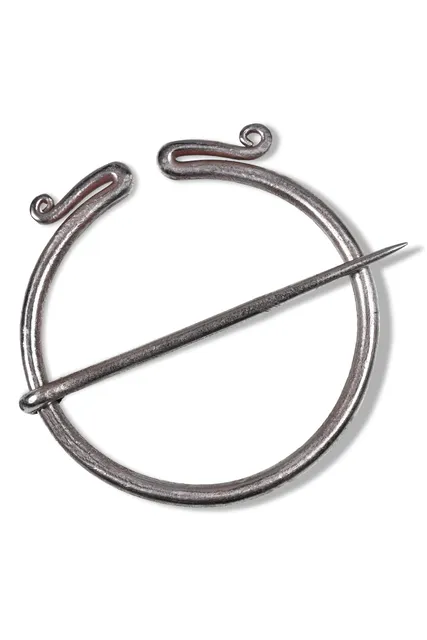 Wikinger Omegafibel Ketill aus Eisen in Silbern Frontansicht