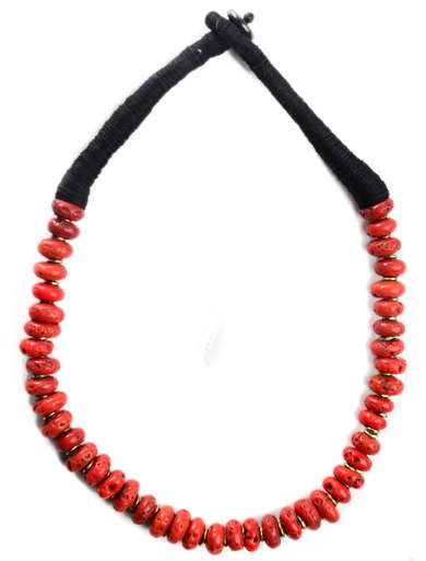 Mittelalter Halskette Frija aus Resin in Rot Frontansicht
