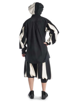 Landsknecht Schnürhemd Titurel in Schwarz-Beige Rückansicht