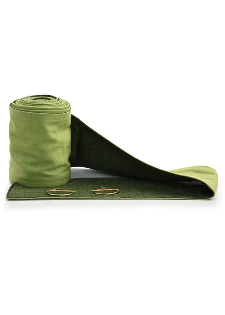 Mittelalter Wadenwickel Balder Set mit Fibeln in Olivgrün Detailansicht 3