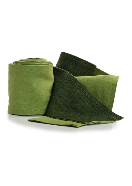 Mittelalter Wadenwickel Balder Set mit Fibeln in Olivgrün Detailansicht 5