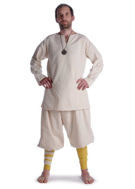 Mittelalter Wadenwickel Balder Set mit Fibeln in Gelb Frontansicht 4