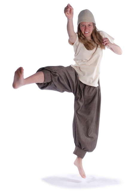 Wikinger Hose Minja in MISSING: fb-brown-black Frontansicht 3