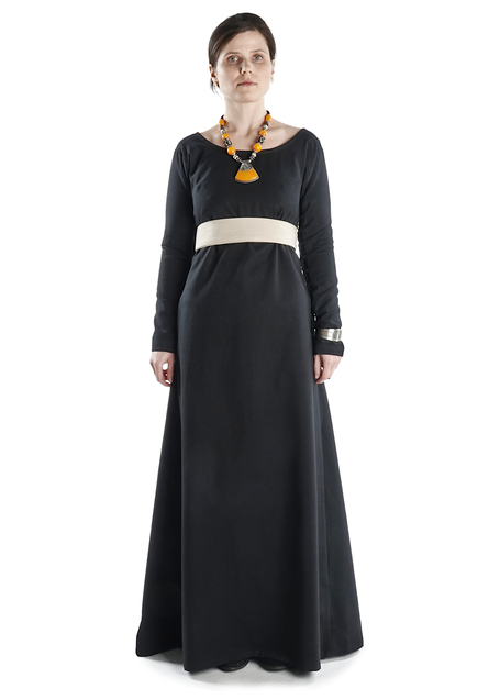 Mittelalter Kleid Hildegunde in Schwarz Frontansicht 2
