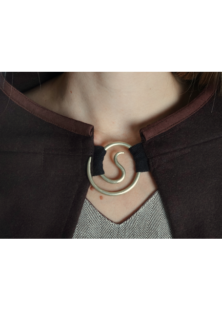 Wikinger Umhang Lara in Braun Detailansicht