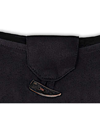 Mittelalter Tasche Ake in Schwarz Detailansicht