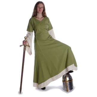 Mittelalter Kleid Saelde in Hellgrün Frontansicht 2